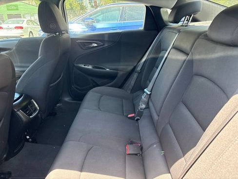 Used 2022 Chevrolet Malibu LT FWD image 8