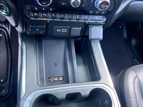 Used 2021 GMC Sierra 1500 AT4 w/ AT4 Value Package image 33