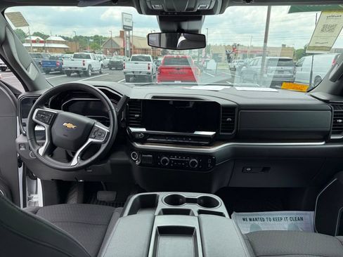 Used 2018 Chevrolet Silverado 2500 LT w/ LT Fleet Convenience Package AWD/4WD image 10
