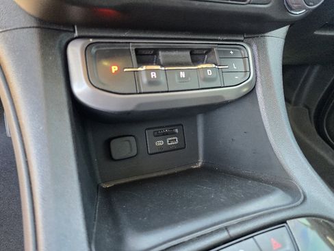 Used 2023 GMC Acadia AT4 w/ Technology Package AWD/4WD image 20