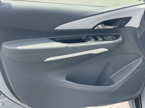 Used 2019 Chevrolet Bolt LT FWD image 20