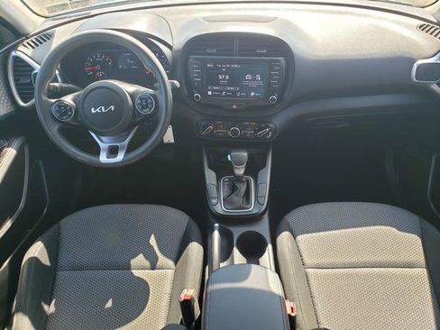 Certified 2022 Kia Soul LX FWD image 15