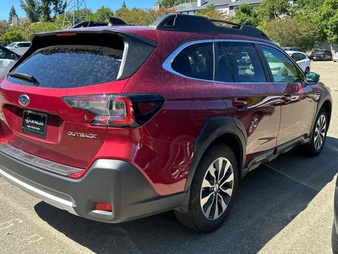 Used 2024 Subaru Outback Limited AWD/4WD image 2