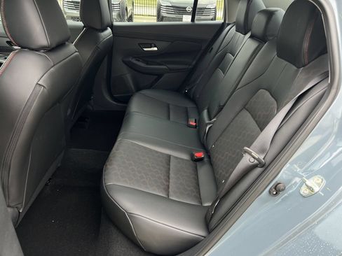 New 2026 Nissan Sentra SR w/ SR Premium Package FWD image 17