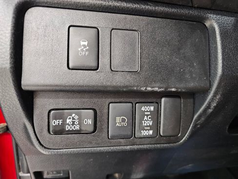 Used 2021 Toyota Tacoma TRD Sport AWD/4WD image 22