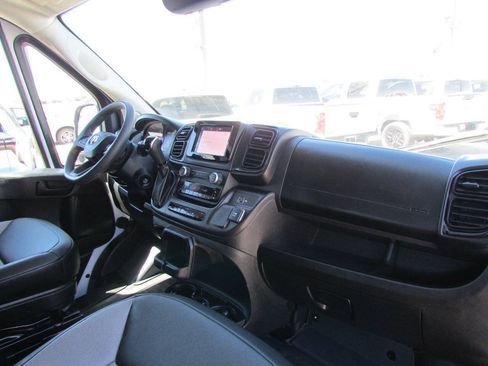 Used 2026 RAM ProMaster 2500 w/ Convenience Group FWD image 15