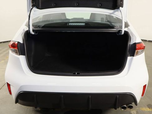 Used 2024 Toyota Corolla SE image 14