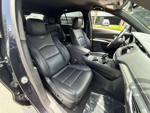 Used 2023 Cadillac XT4 Premium Luxury FWD image 26