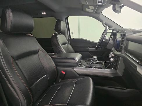 Used 2022 Ford F150 Lariat w/ FX4 Off-Road Package image 16