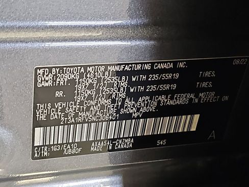 Used 2022 Toyota RAV4 XLE Premium AWD/4WD image 37