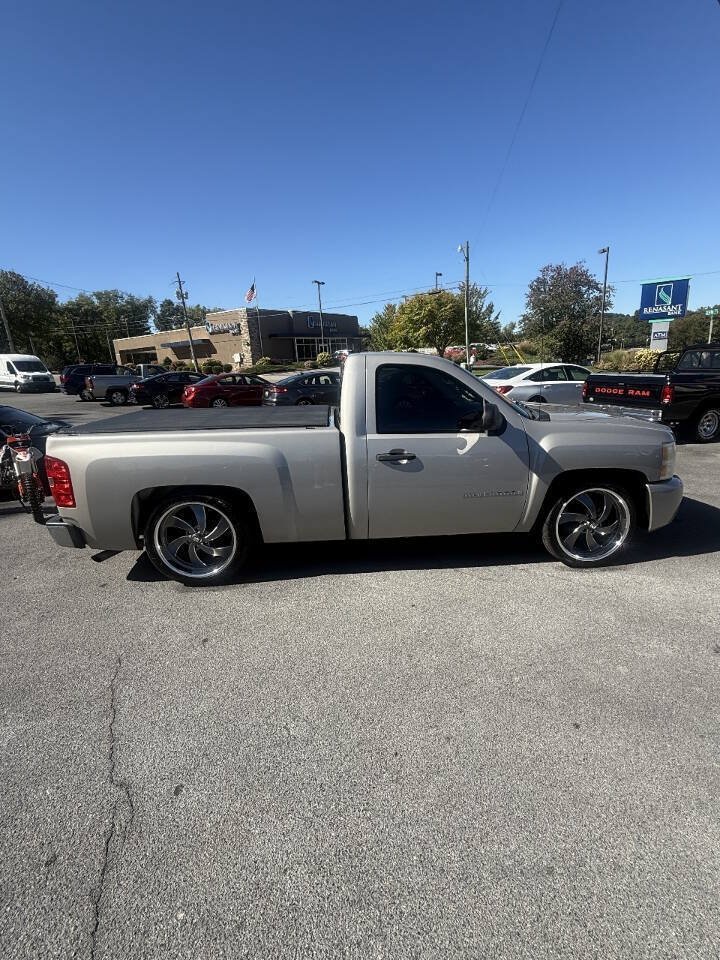 Used 2008 Chevrolet Silverado 1500 W/T w/ LS Package RWD image 5