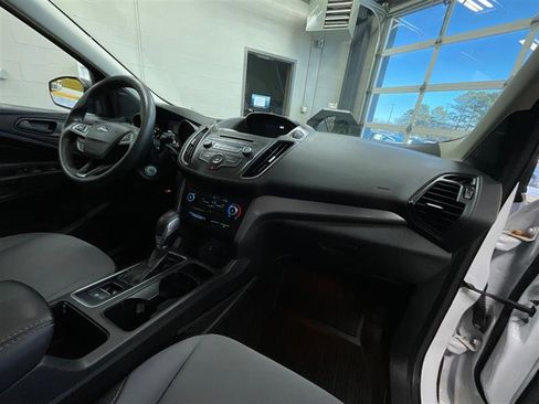 Used 2018 Ford Escape S image 25