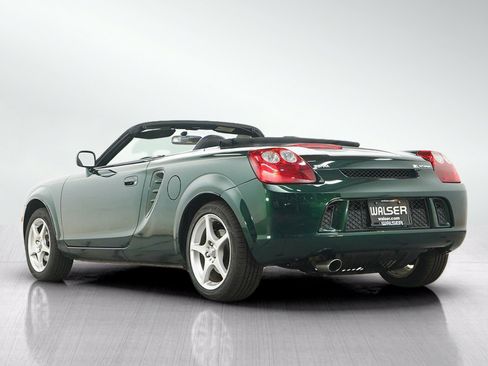 Used 2003 Toyota MR2 RWD image 3