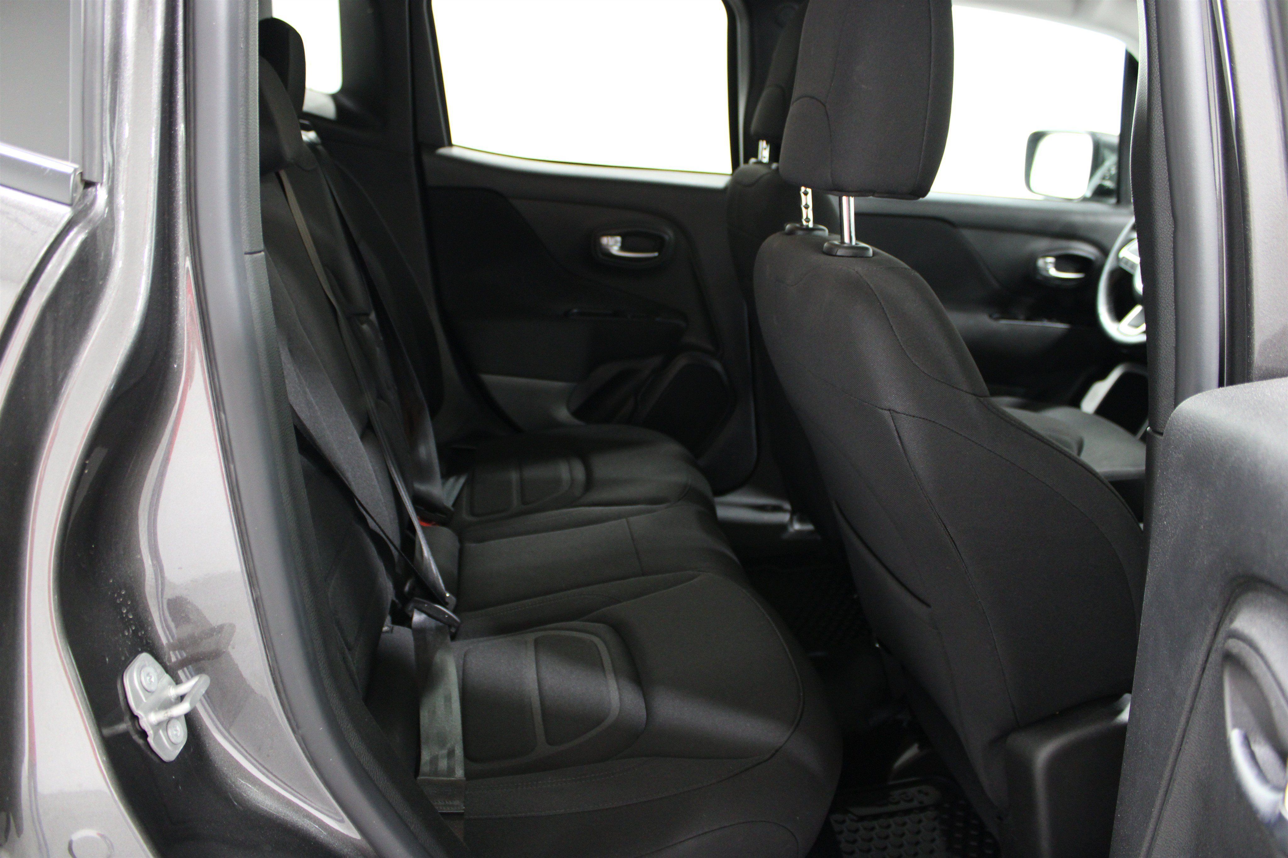 Used 2021 Jeep Renegade Latitude w/ Convenience Group FWD image 30