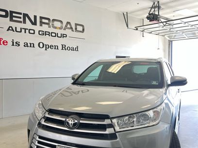 Used 2017 Toyota Highlander XLE
