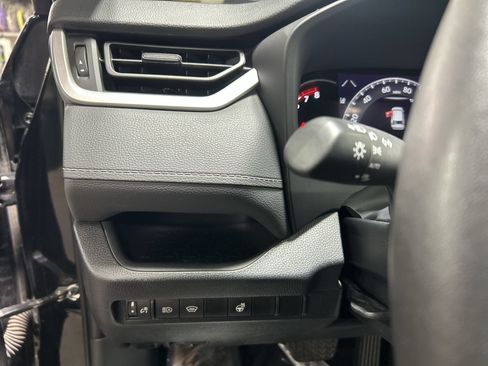 Used 2024 Toyota RAV4 XLE w/ Weather Package AWD/4WD image 19