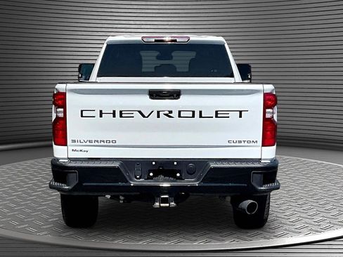 Used 2025 Chevrolet Silverado 2500 Custom w/ Custom Convenience Package AWD/4WD image 5