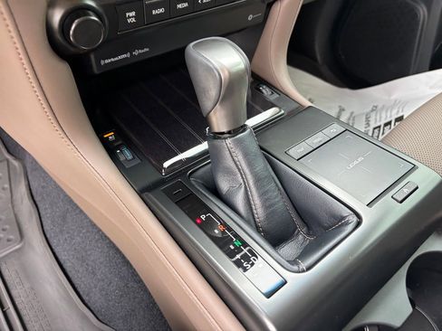 Used 2023 Lexus GX 460 Premium w/ Premium Package AWD/4WD image 18