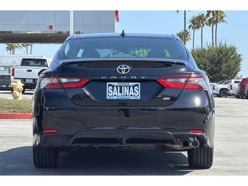 Used 2023 Toyota Camry SE FWD image 5