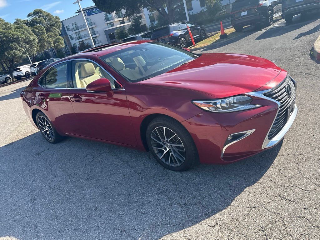 Used 2016 Lexus ES 350 w/ Luxury Package w/Wood Trim FWD image 7