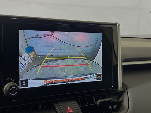 Used 2025 Toyota RAV4 XLE w/ Convenience Package FWD image 28
