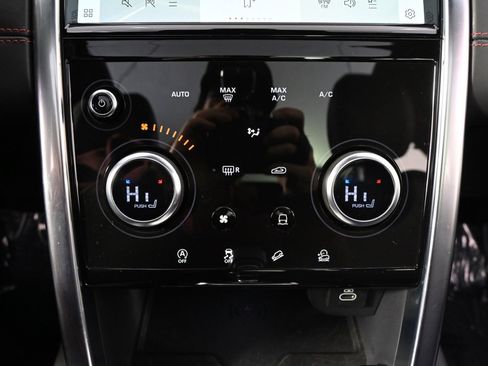 Used 2021 Land Rover Discovery Sport SE R-Dynamic image 30