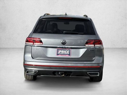 Used 2023 Volkswagen Atlas SE image 6