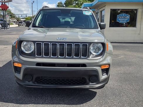 Used 2020 Jeep Renegade Sport w/ Sport Appearance Group FWD image 2