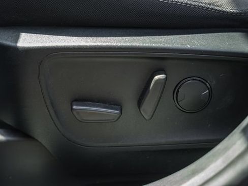 Used 2020 Ford Escape SE FWD image 42