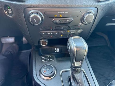 Used 2021 Ford Ranger Lariat w/ Tremor Off-Road Package image 11