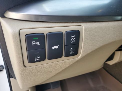 Used 2017 Acura RDX w/ Advance Package FWD image 28
