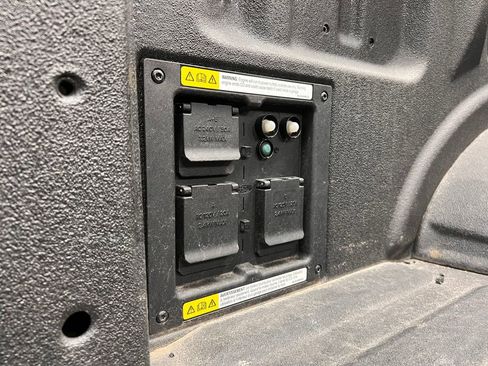 Used 2021 Ford F150 Lariat w/ Max Trailer Tow Package image 28