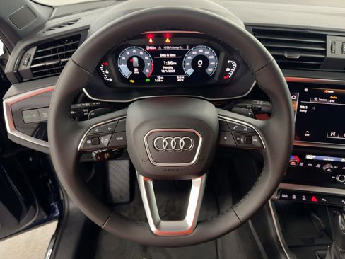 New 2025 Audi Q3 2.0T Premium image 18