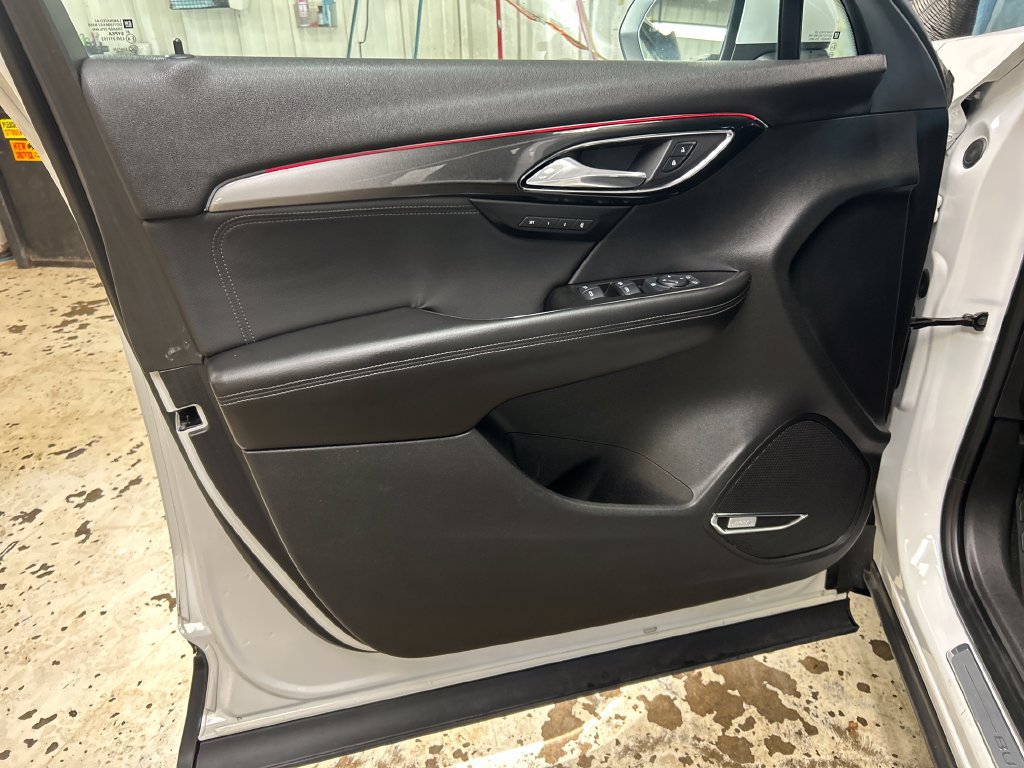 Used 2024 Buick Envision Preferred AWD/4WD image 15