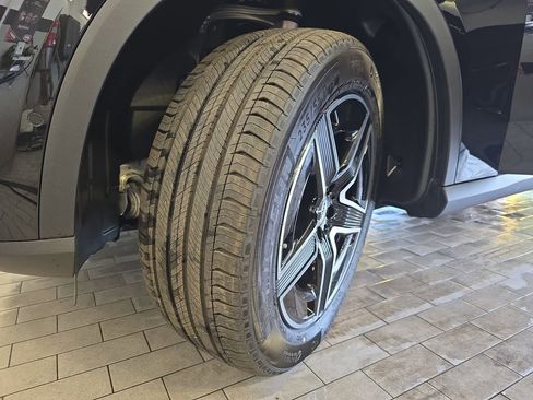 New 2026 Mercedes-Benz GLC 300 image 34