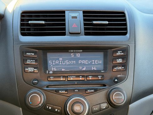 Used 2004 Honda Accord EX image 47