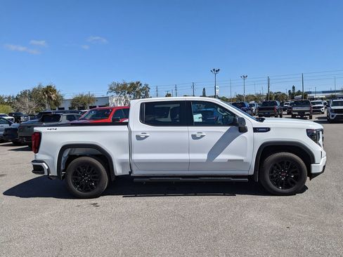 Used 2026 GMC Sierra 1500 Elevation image 9