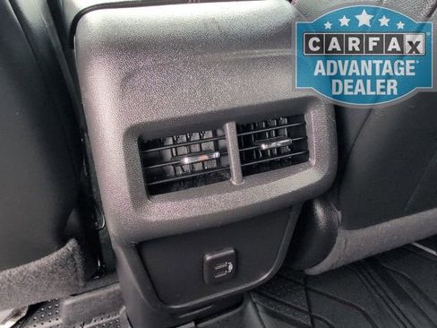 Used 2022 Chevrolet Equinox RS w/ RS Leather Package FWD image 7