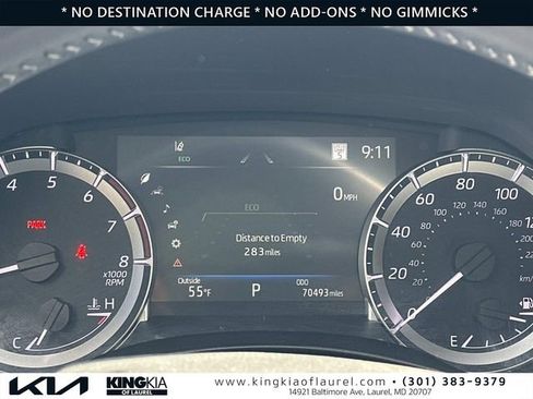 Used 2023 Toyota Highlander XLE AWD/4WD image 13