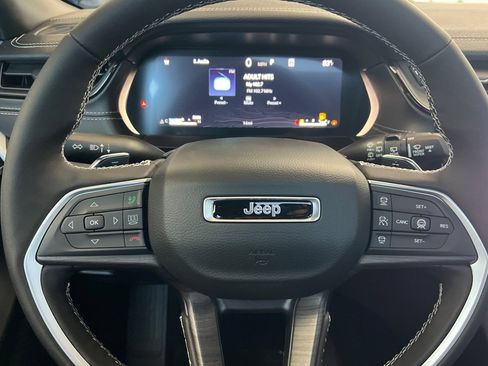 New 2026 Jeep Grand Cherokee Altitude AWD/4WD image 23