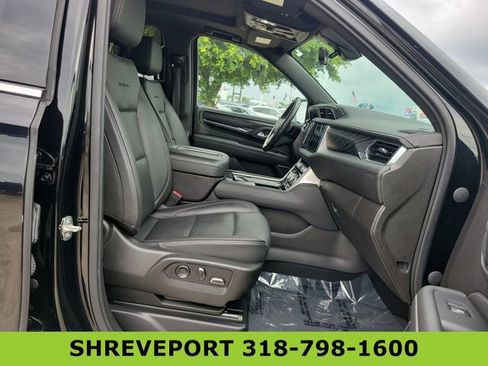 Certified 2021 GMC Yukon XL Denali w/ Denali Premium Package AWD/4WD image 29