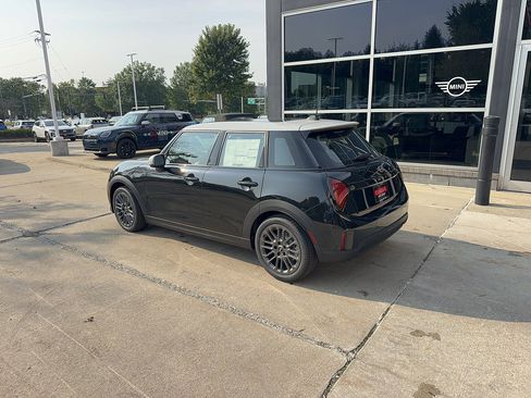 New 2026 MINI Cooper S FWD image 4
