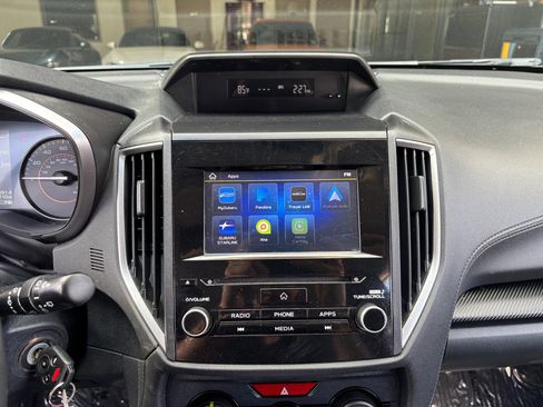 Used 2019 Subaru Crosstrek 2.0i Premium w/ Eyesight System image 29