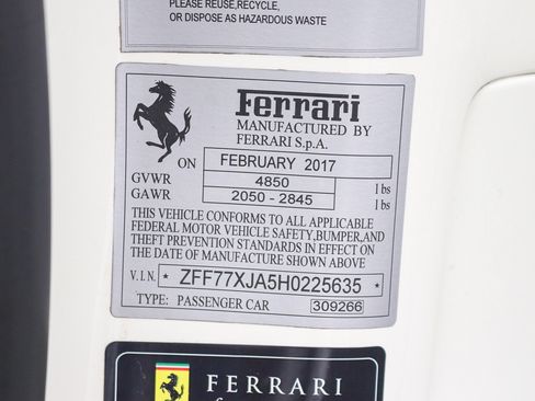 Used 2017 Ferrari California T RWD image 48