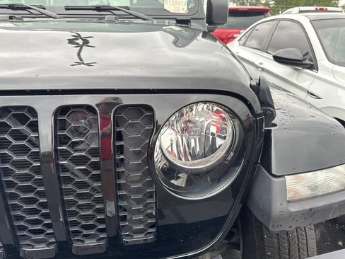 Used 2023 Jeep Gladiator Sport AWD/4WD image 11