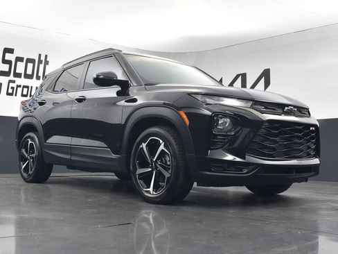 Used 2023 Chevrolet TrailBlazer RS image 31