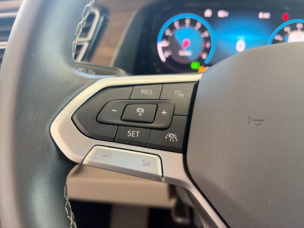 Certified 2024 Volkswagen Atlas SE w/ Panoramic Sunroof Package FWD image 16
