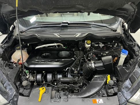 Used 2020 Ford EcoSport S image 25