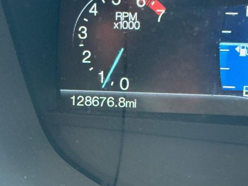 Used 2016 Ford Fusion SE FWD image 21