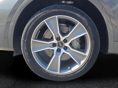 Used 2025 Audi Q5 2.0T Premium AWD/4WD image 8